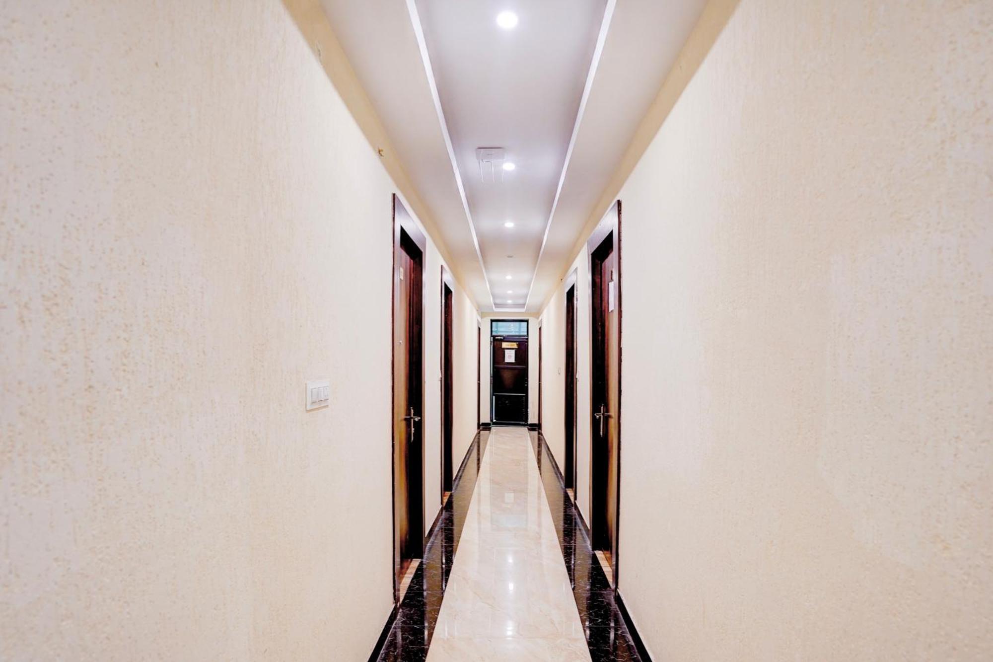 Collection O Golapar Haldwani Otel Kāthgodām Dış mekan fotoğraf